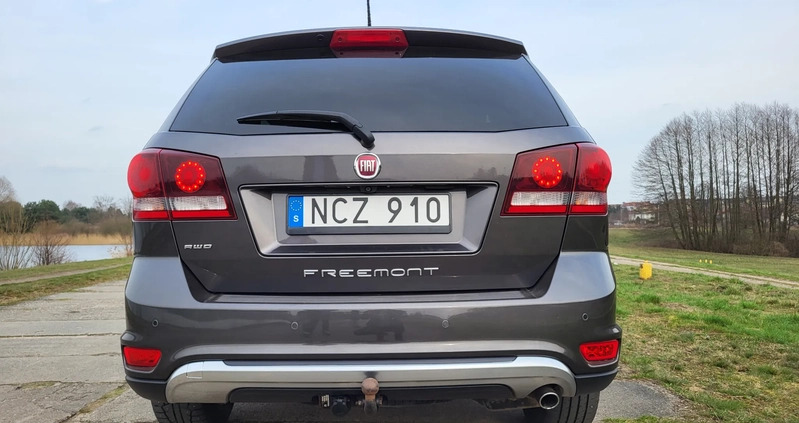 Fiat Freemont cena 57500 przebieg: 182160, rok produkcji 2016 z Wągrowiec małe 704